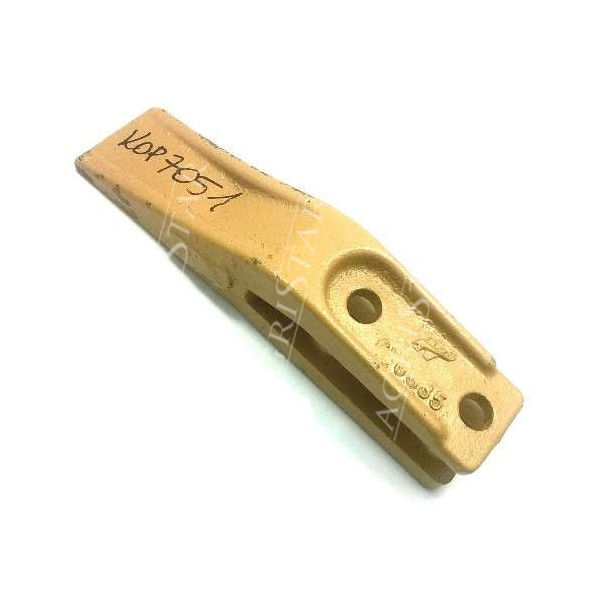 Ząb-nakładka łyżki przedniej Case 580SR 580SM 590SR 695SR 695SM 695ST Hitachi, Fiat - Kobelco FB110 FB200  New Holland B100B  B1