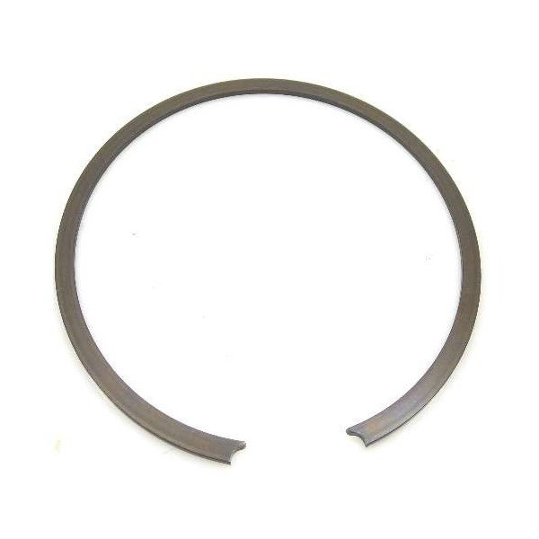 Pierścień zabezpieczający wałka skrzyni biegów Case 580sr 580sle 695sr New Holland NH95 B110B, B115B, LB110.B, LB115.B