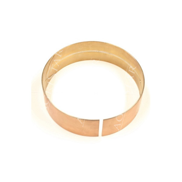 Tuleja wahacza zawieszenia osi 82020450  new holland TM T7. T6. T5. Case Puma CVT CVX 82020450