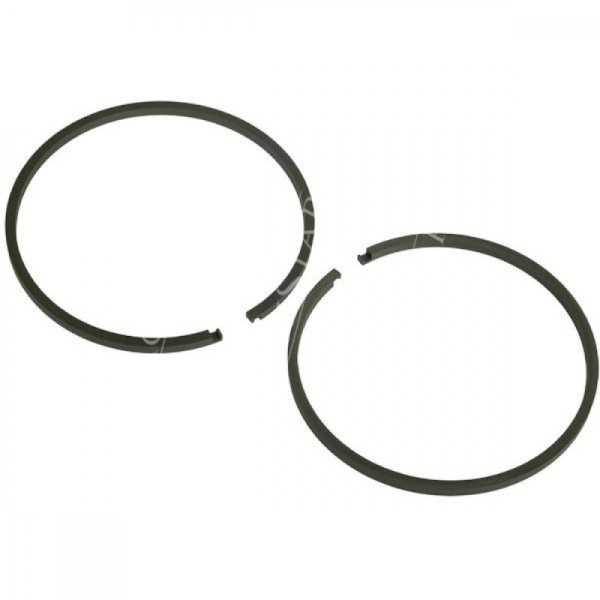 Pierścień zapinany skrzyni pośredniej John Deere  3350 3050 2650 2450 2250 1950 1850 1750 1550 2140 2040S 2040 1640 L33155