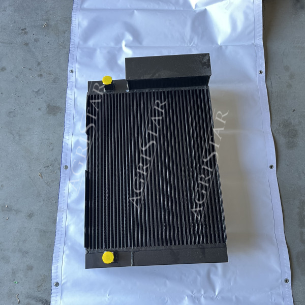 Chłodnica wody silnika Manitou 243030