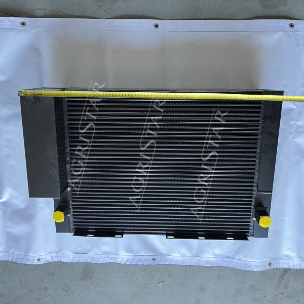 Chłodnica wody silnika Manitou 243030