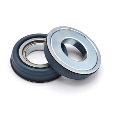 Uszczelniacz Długiej Półosi 49,5x100/105x25 John Deere 7715 7710 7810 7930 7250 8100 8300 8400 RE577392