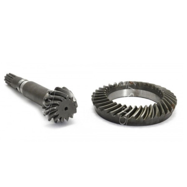 PON7020 Wałek atakujący + zębatka 87668856 Atak Case JXU New Holland T5