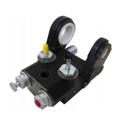 Pompa pedału hamulca Fiat
55-88, 55-88DT, 60-88, 60-88DT, 65-88 180-90  80-90DT 72-94 1280
Ford
8430 8630 8830