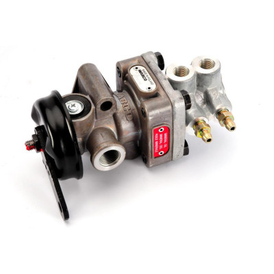 Zawór hamulcowy pneumatyczny sterujący hamulcem przyczepy, Case magnum new holland john deere fendt massey ferguson dwuobiegowy