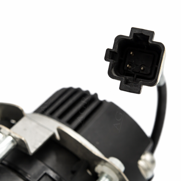 82029728 Lampa przednia prawa LED 65W New Holland TS TS110 TS115 TS115A TS135A TVT TVT145 TVT190 TL TL100A TL70A TL80A TL90A