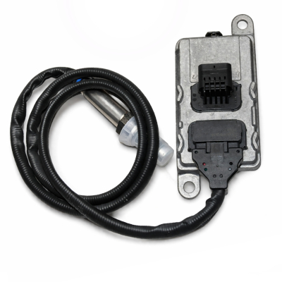 Czujnik, sensor NOX AdBlue Case
OPTUM CVX Puma STEYR CVT New Holland
T7 LM TS 84422750 5WK96779A