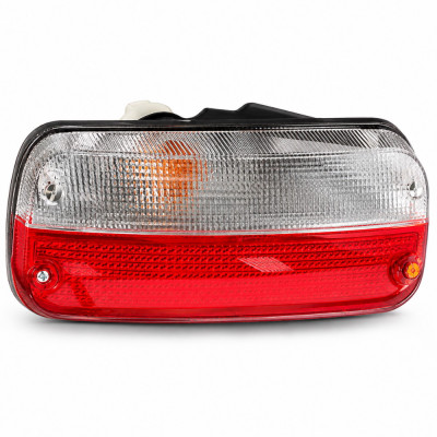 Lampa tylna lewa Case Magnum 250 280 310 340 380 Maxxum Puma New Holland T7 TSA 4 śruby 87747247 82037619